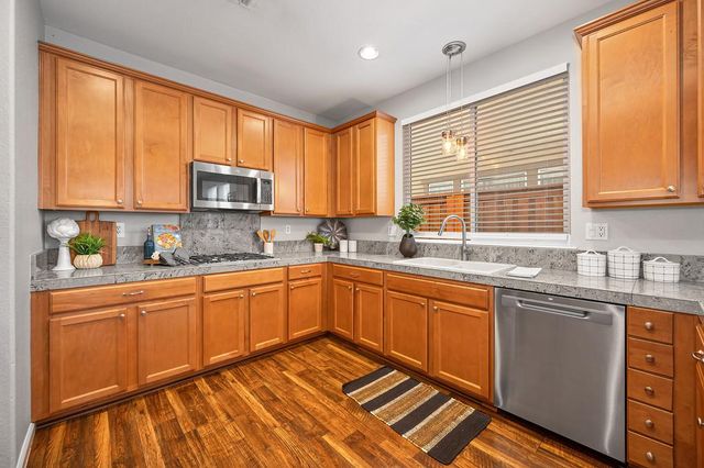 915 Campfire Cir, Rocklin, CA 95765