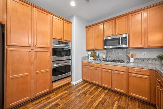 915 Campfire Cir, Rocklin, CA 95765