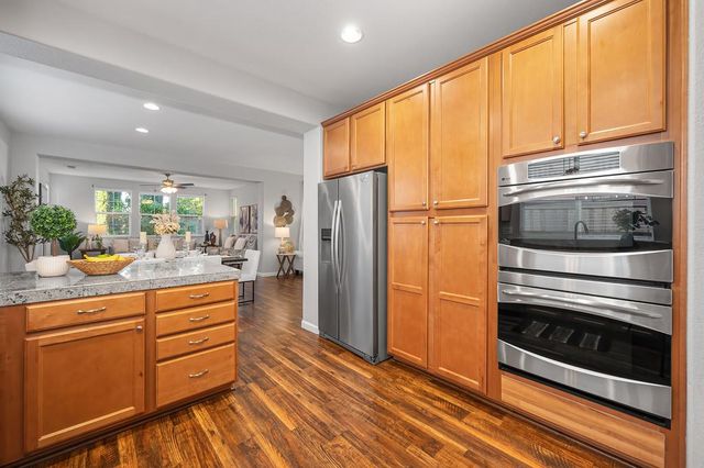 915 Campfire Cir, Rocklin, CA 95765