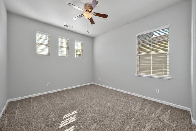 915 Campfire Cir, Rocklin, CA 95765