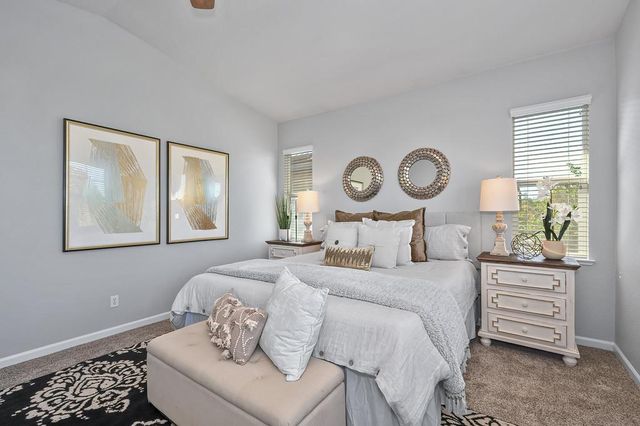 915 Campfire Cir, Rocklin, CA 95765