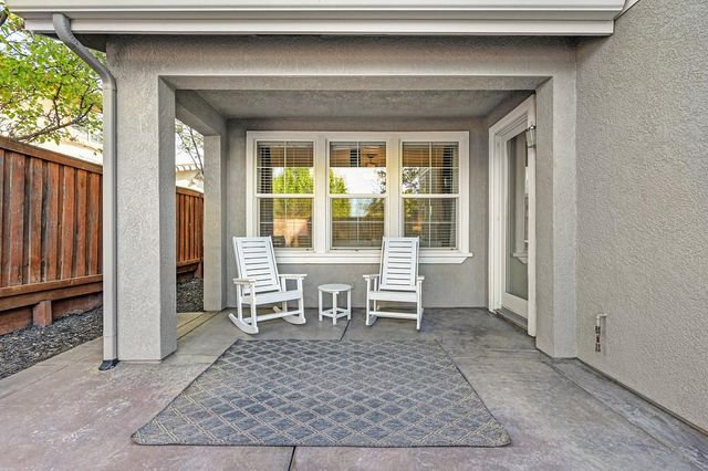 915 Campfire Cir, Rocklin, CA 95765