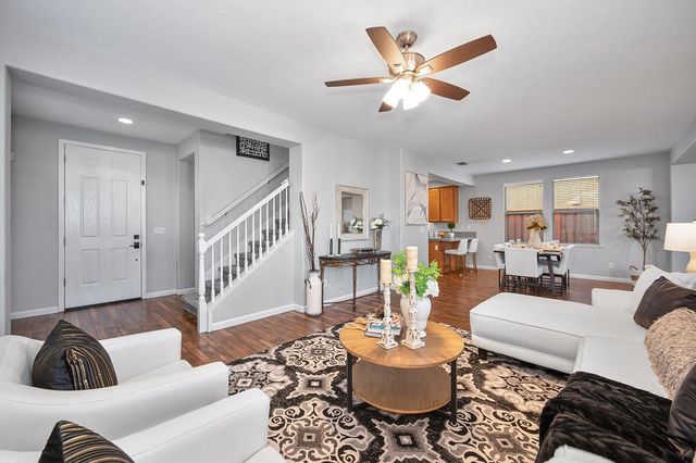 915 Campfire Cir, Rocklin, CA 95765