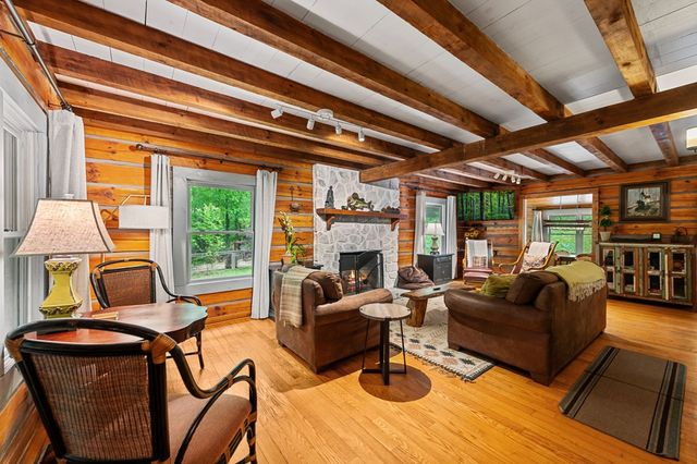 916 Old Cashes Valley Road, Blue Ridge, GA 30513
