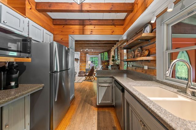 916 Old Cashes Valley Road, Blue Ridge, GA 30513