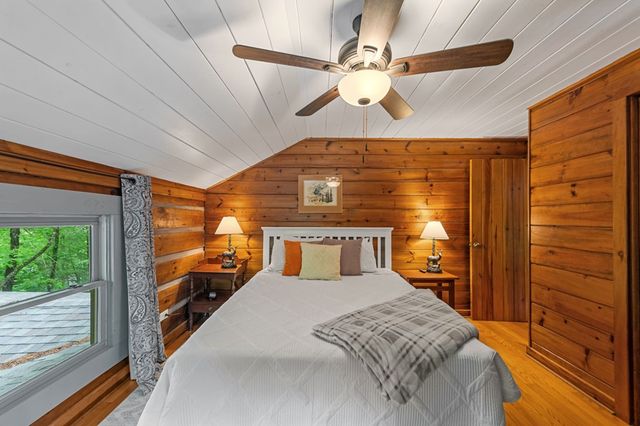 916 Old Cashes Valley Road, Blue Ridge, GA 30513
