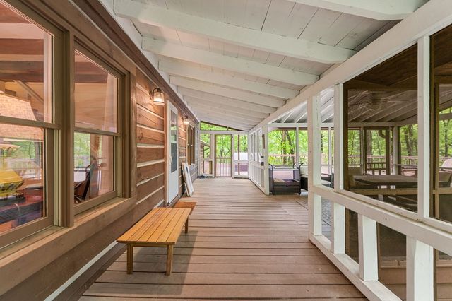 916 Old Cashes Valley Road, Blue Ridge, GA 30513