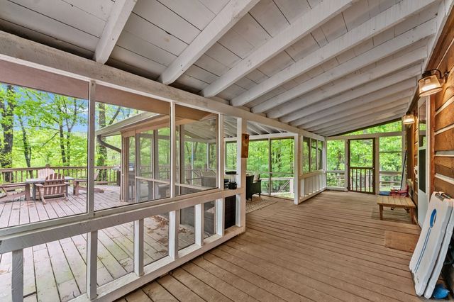 916 Old Cashes Valley Road, Blue Ridge, GA 30513
