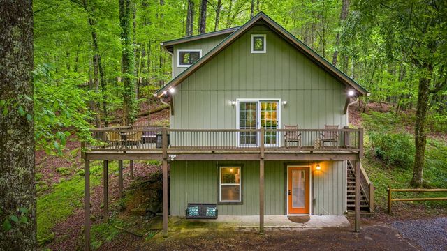 916 Old Cashes Valley Road, Blue Ridge, GA 30513