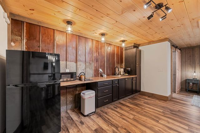 916 Old Cashes Valley Road, Blue Ridge, GA 30513