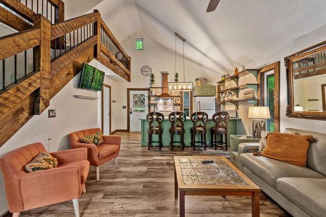 916 Old Cashes Valley Road, Blue Ridge, GA 30513