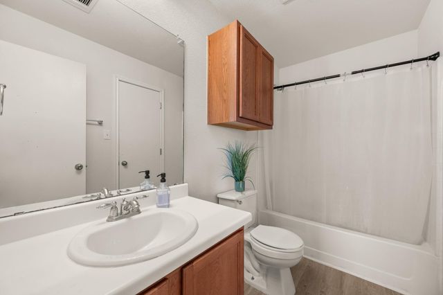 1189 Shadow Creek BLVD, Buda, TX 78610