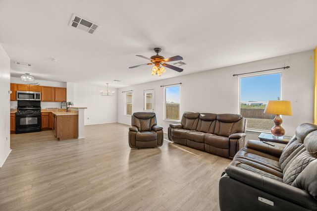 1189 Shadow Creek BLVD, Buda, TX 78610