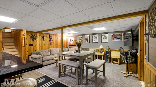 3992 Longmeadow Drive, Trenton, MI 48183