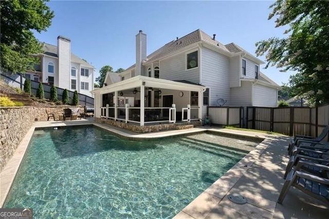 998 Poplar Mill Court, Buford, GA 30518