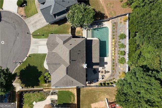 998 Poplar Mill Court, Buford, GA 30518