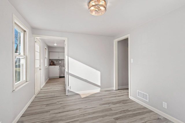 904 N GILLETT STREET, Appleton, WI 54914