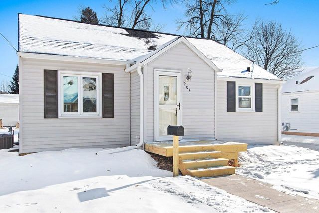 904 N GILLETT STREET, Appleton, WI 54914