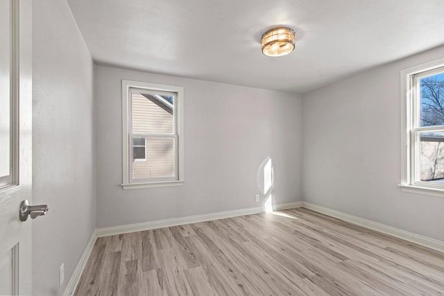 904 N GILLETT STREET, Appleton, WI 54914