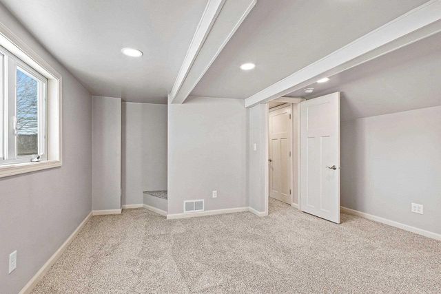 904 N GILLETT STREET, Appleton, WI 54914