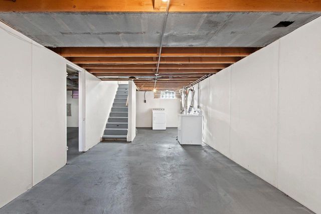 904 N GILLETT STREET, Appleton, WI 54914