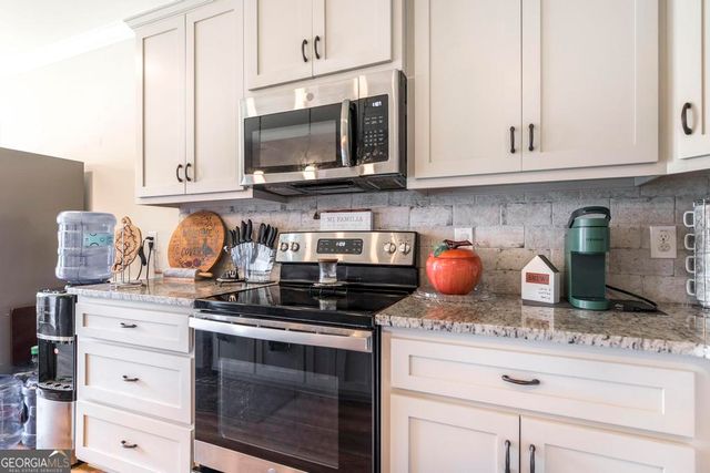 601 Charlestown Way, Bonaire, GA 31005