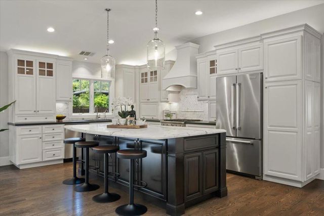 21 Euclid Avenue, Los Gatos, CA 95030