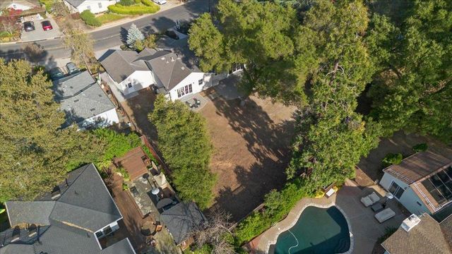 21 Euclid Avenue, Los Gatos, CA 95030