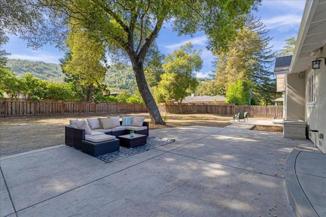 21 Euclid Avenue, Los Gatos, CA 95030