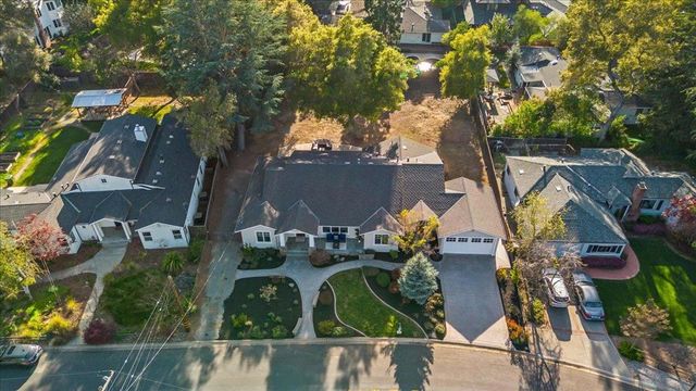 21 Euclid Avenue, Los Gatos, CA 95030