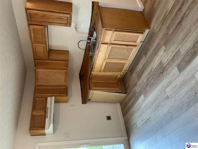 220 Colesburg Road, Elizabethtown, KY 42701
