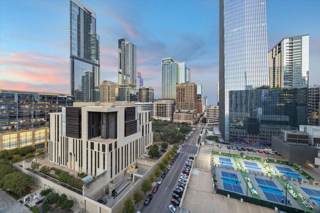 360 Nueces ST 1417, Austin, TX 78701