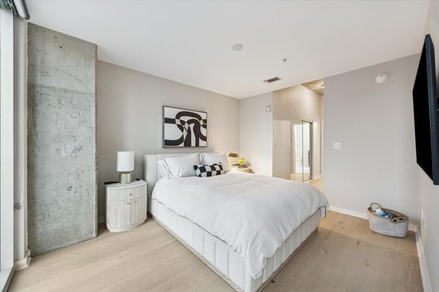 360 Nueces ST 1417, Austin, TX 78701