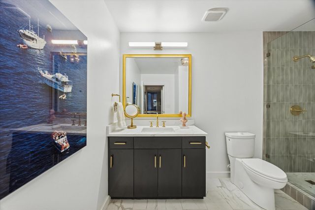 360 Nueces ST 1417, Austin, TX 78701