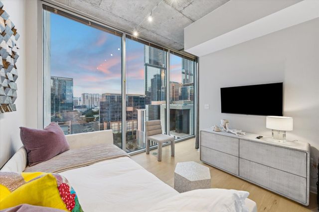 360 Nueces ST 1417, Austin, TX 78701