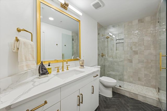360 Nueces ST 1417, Austin, TX 78701