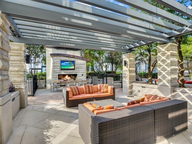 360 Nueces ST 1417, Austin, TX 78701