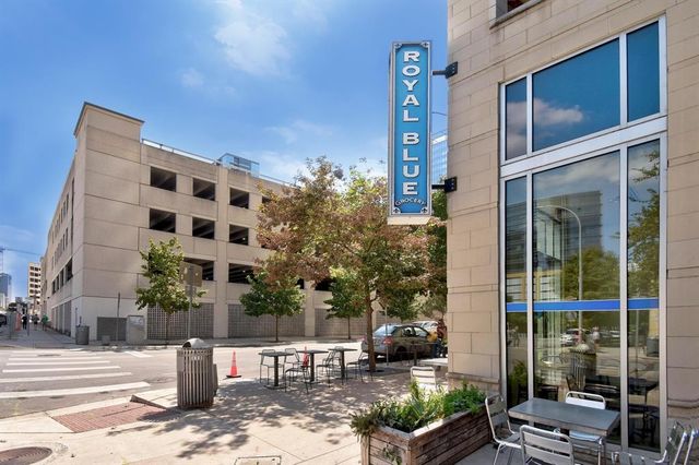 360 Nueces ST 1417, Austin, TX 78701
