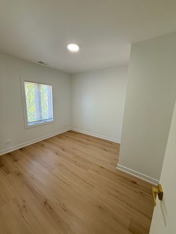 6342 S Lockwood Avenue, Chicago, IL 60638