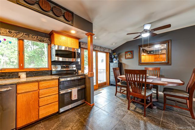 1603 Lad Avenue, Medford, NY 11763