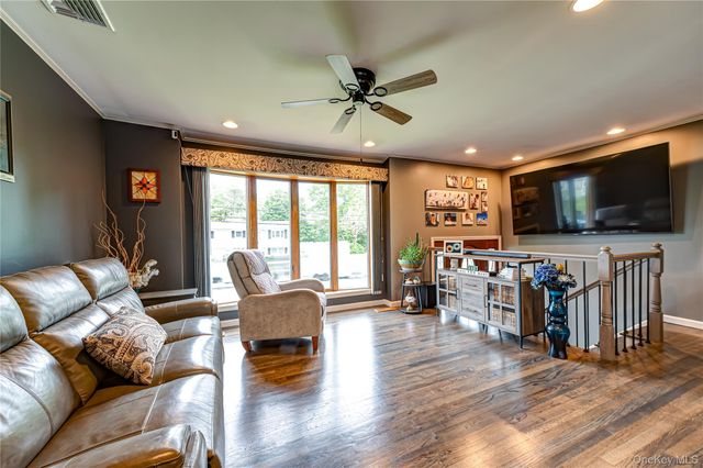 1603 Lad Avenue, Medford, NY 11763