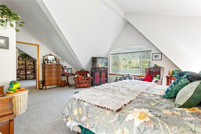 9204 Silver Lake Road, Maple Falls, WA 98266