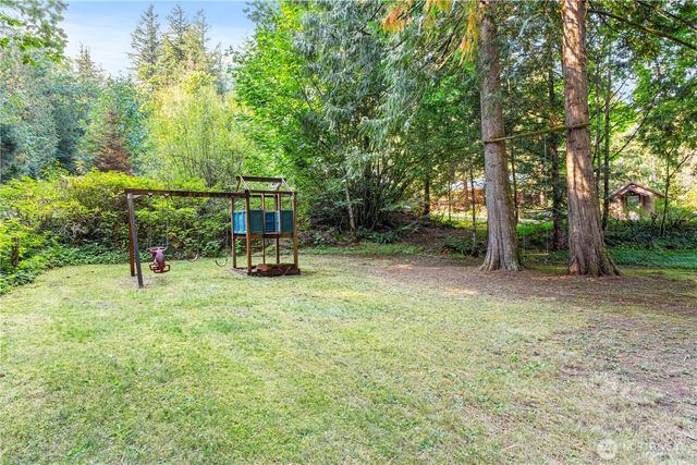 9204 Silver Lake Road, Maple Falls, WA 98266