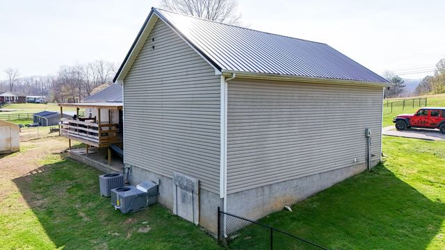 230 Stephen Trace Road, Barbourville, KY 40906