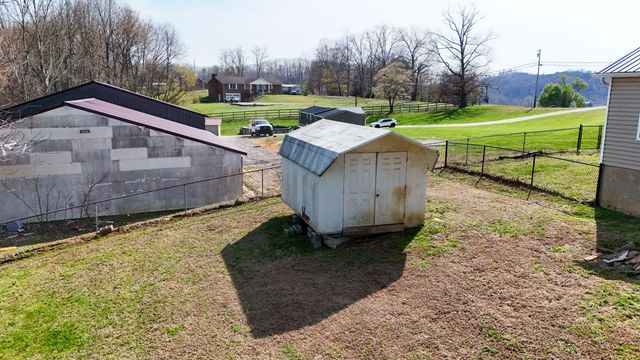 230 Stephen Trace Road, Barbourville, KY 40906