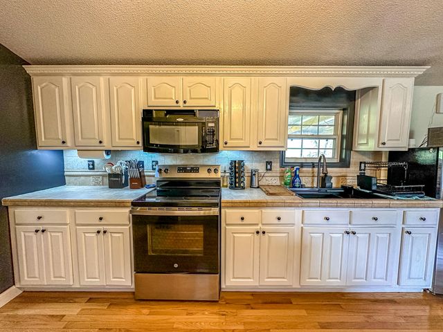 230 Stephen Trace Road, Barbourville, KY 40906
