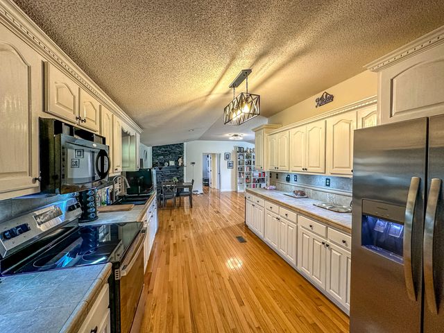 230 Stephen Trace Road, Barbourville, KY 40906