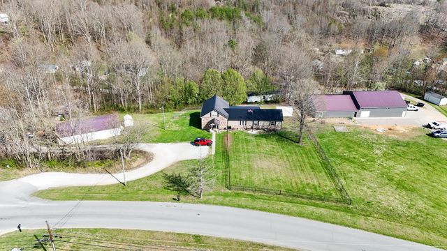 230 Stephen Trace Road, Barbourville, KY 40906