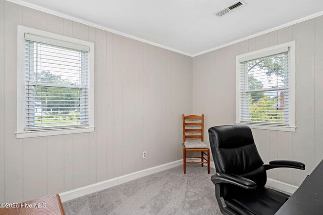 206 W Clement Street, Wallace, NC 28466