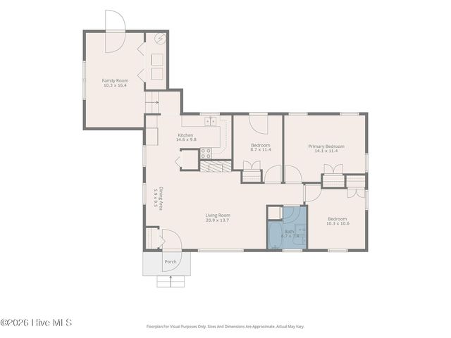 206 W Clement Street, Wallace, NC 28466